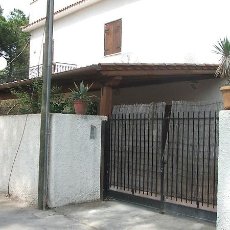Edvige' S House In Residence San Felice Circeo Buitenkant foto